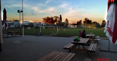 Rekonstrukce fotbalového hřiště v Jinočanech